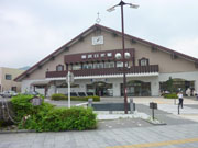 東武日光駅。東京は暑さで嫌になっちゃいますが、日光は比較的過ごしやすかったです。