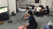 コンパの後は部屋でゲームです